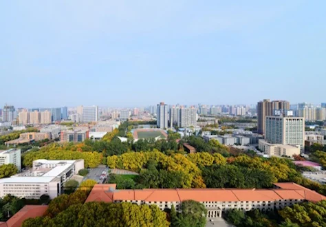 Un cadre universitaire pour l’apprentissage et les échanges interculturels