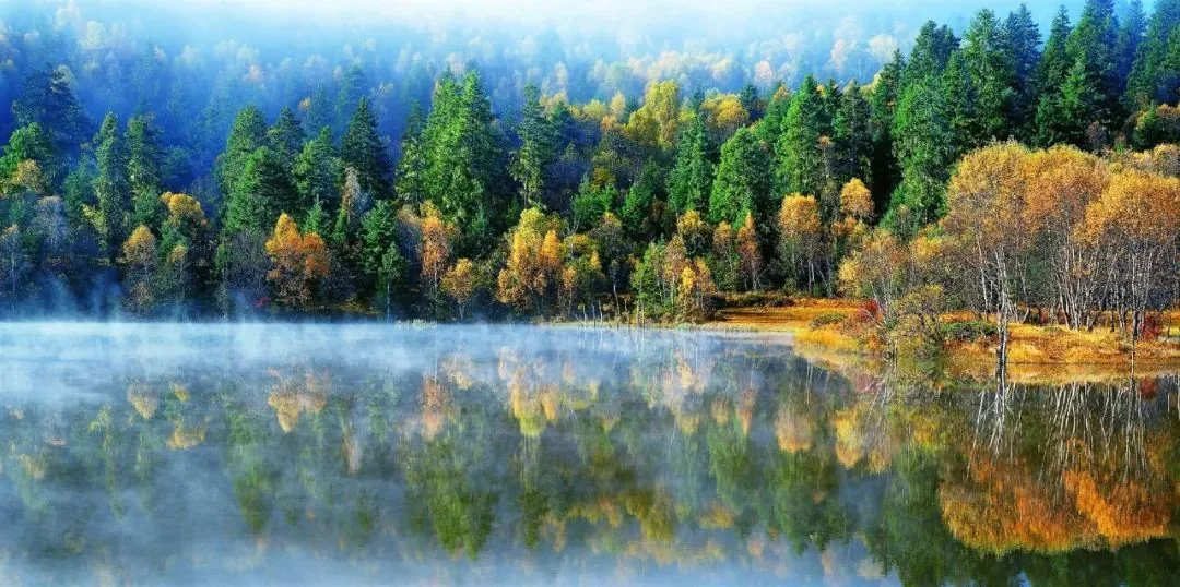 Paysages de Pudacuo et vieille ville de Dukezong